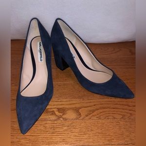 Karl Lagerfeld Suede Pumps